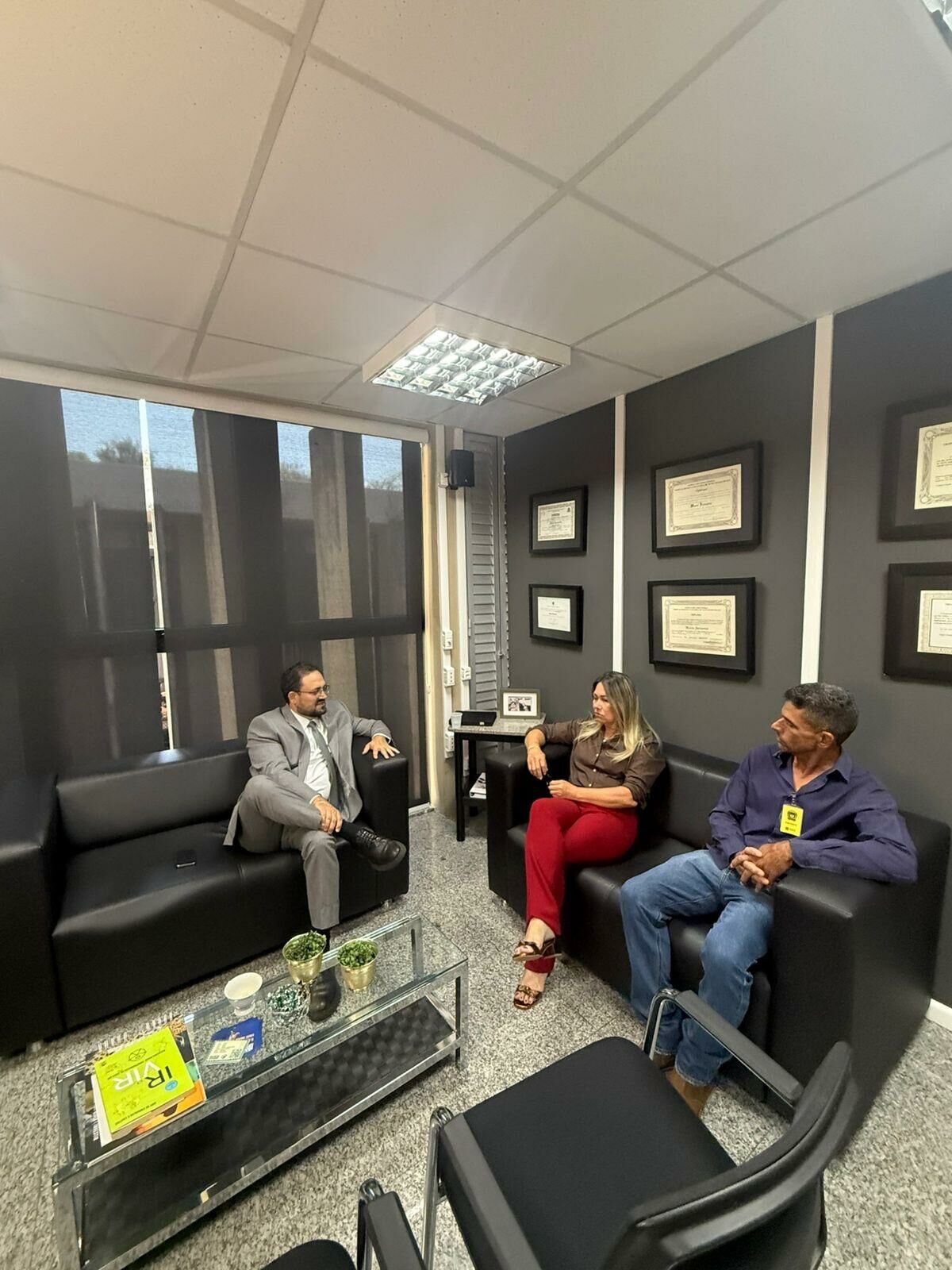 Imagem de compartilhamento para o artigo Assessor Parlamentar I, Roberto Paes é nomeado para representar Costa Rica no gabinete de Márcio Fernandes da MS Todo dia